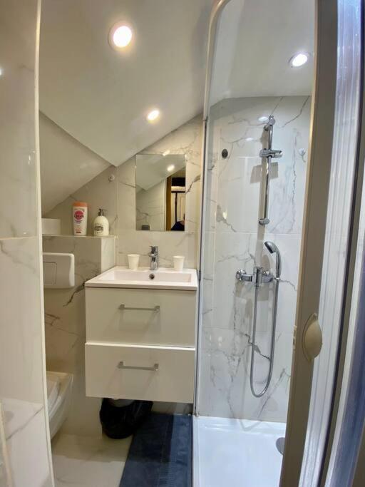 Apartament Chez Caro L'Escarene Zewnętrze zdjęcie
